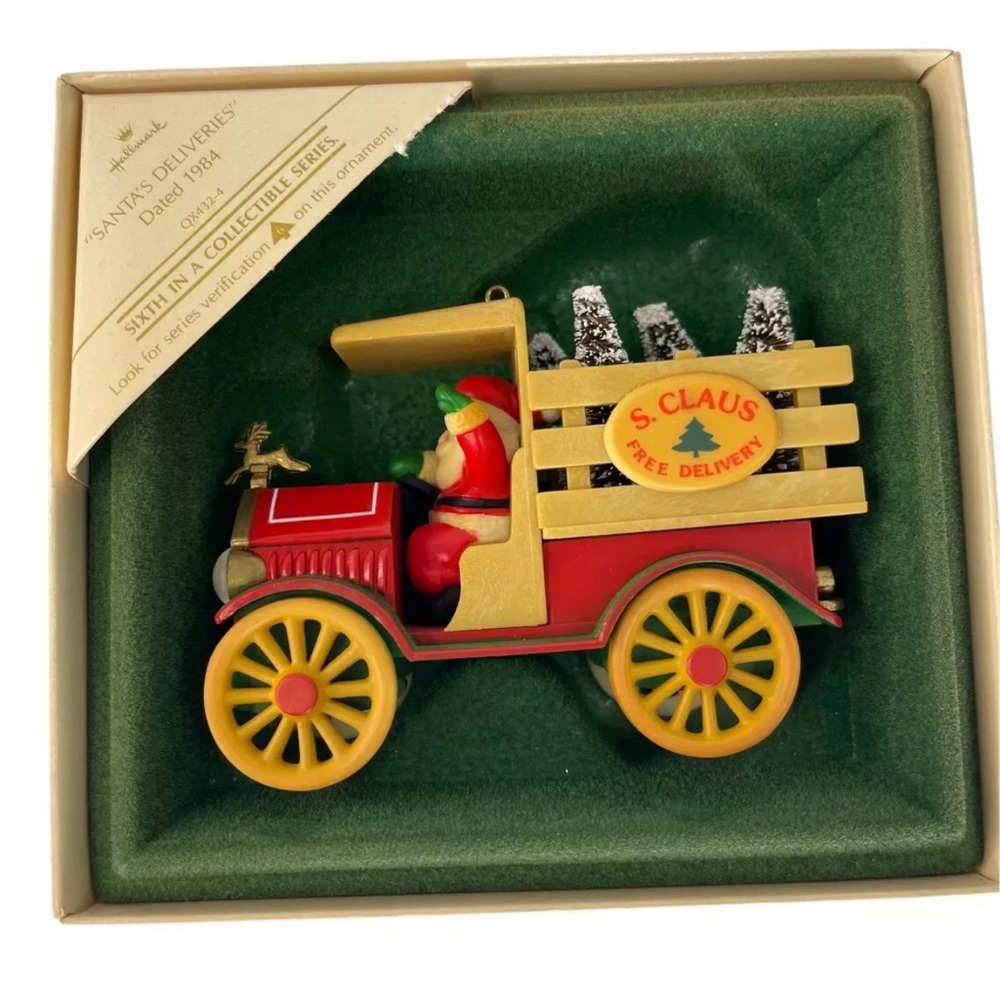 Vintage Hallmark 1984 Here Comes Santa 6t Santa's Deliveries Christmas Ornament